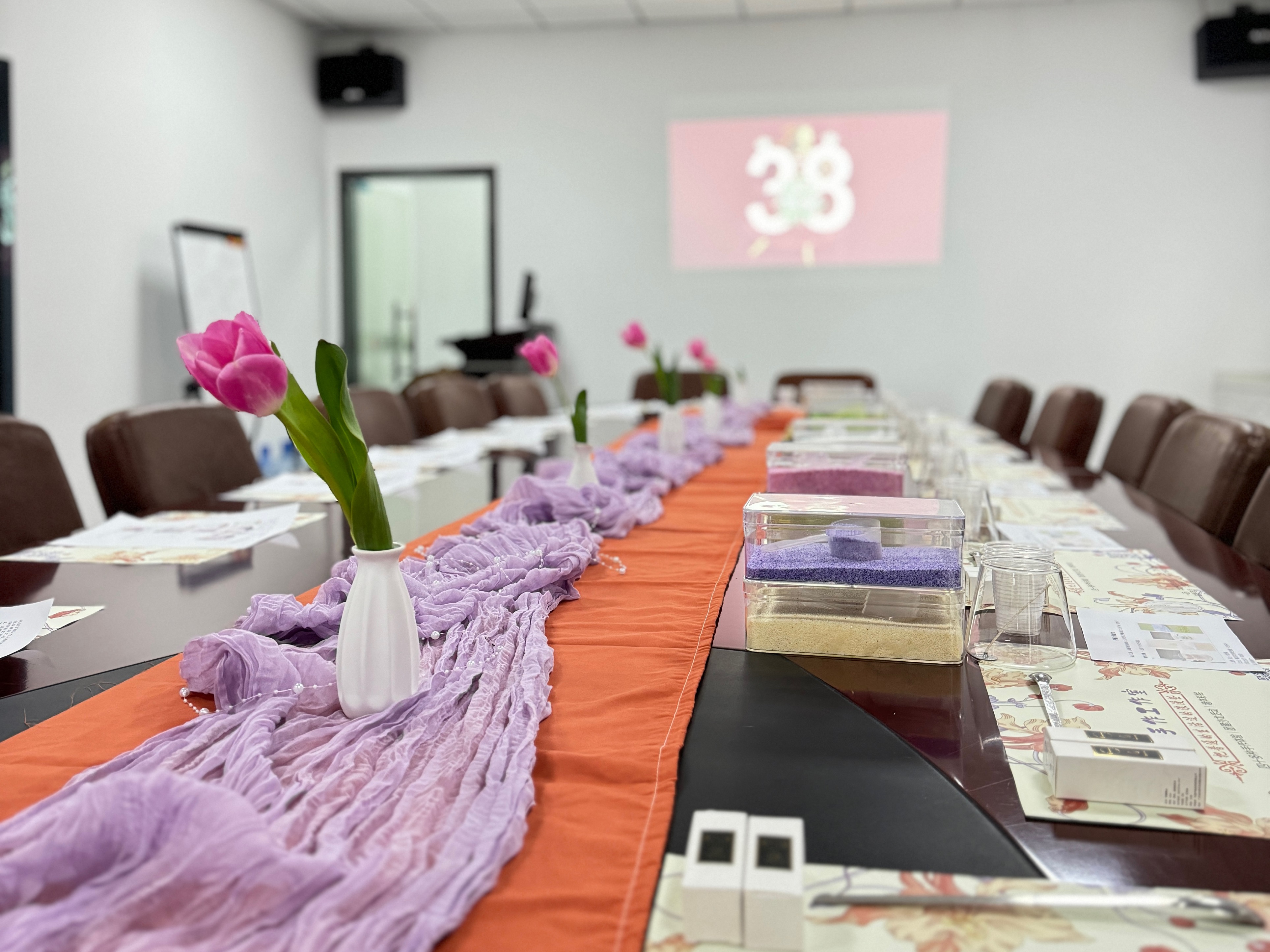 Celebra la festa della donna di lavoro internazionale